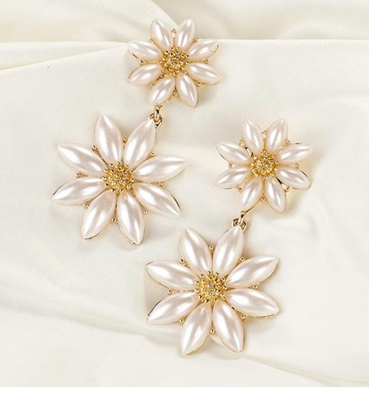 Pearl Flower Earring - Free Shipping PAN India